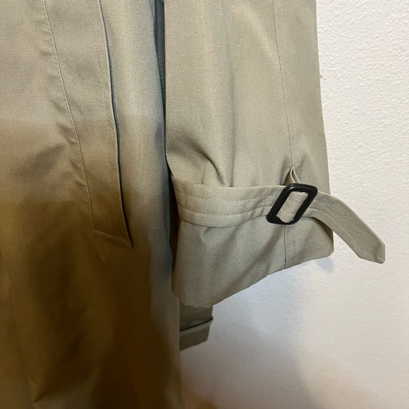 Men's Cotswold Collection Classic Double-Breasted Trench Coat - Khaki. Size 44T - Picture 2 of 6
